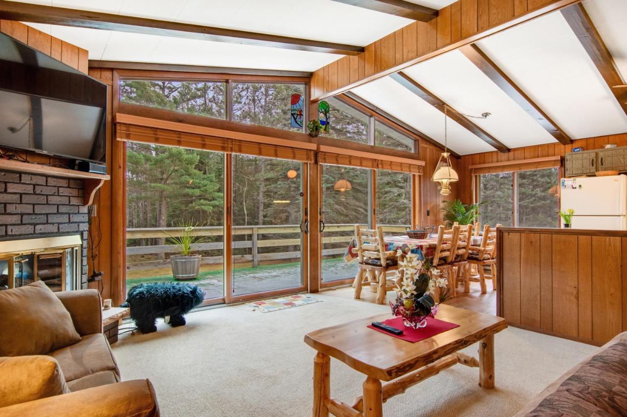 Catfish Lake Home Eagle River Exterior photo