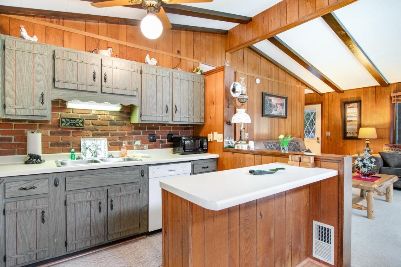 Catfish Lake Home Eagle River Exterior photo